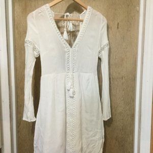 Harlow white mini dress size M textured fabric fully lined beautiful dress